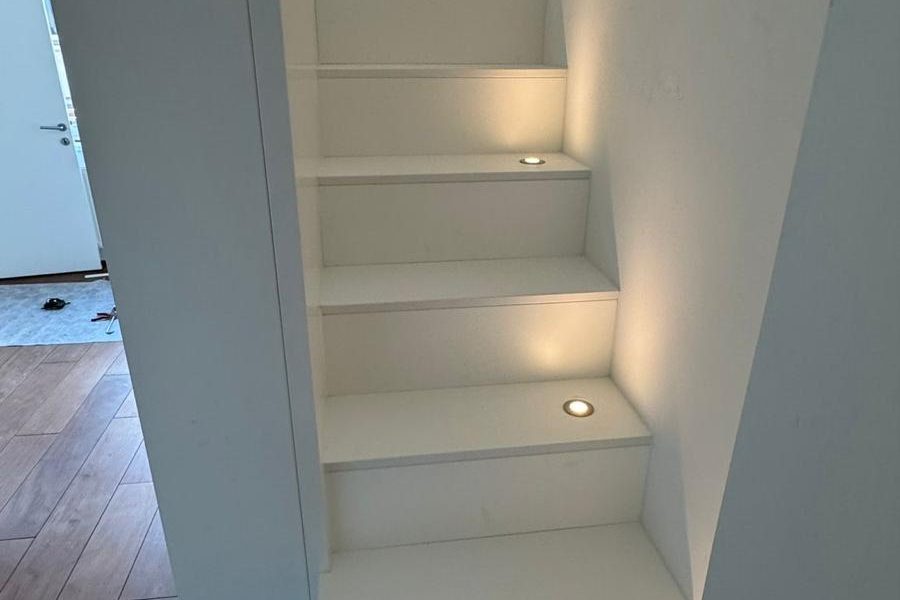 Zwei Kinderzimmer mit Galerie und Stauraum Zwei Kinderzimmer mit Galerie und Stauraum